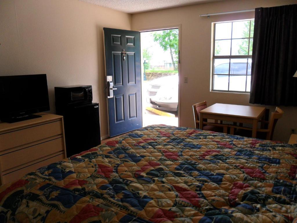 Regency Inn ユリーカ・スプリングス エクステリア 写真